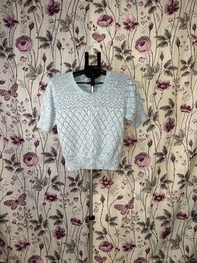 Laura by Alyzia Knit Crop Sweater Light Blue Short Sleeve Vintage USA